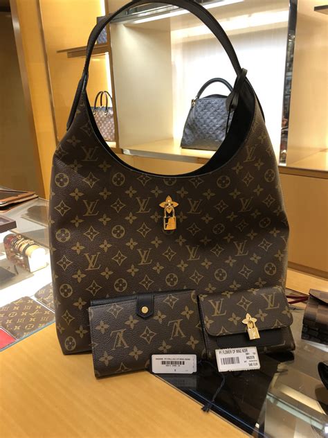 louis vuitton bags in paris price|louis vuitton outlet in paris.